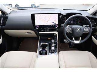 2025 LEXUS NX 450h Plus Version L 4WD photo 3
