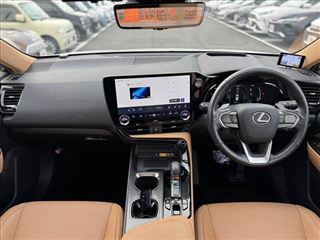 2021 LEXUS NX NX450h Plus Version L ★ Moonroof ★ Panorama M ★ BSM photo 2