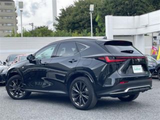 2021 LEXUS NX 450h+ F Sport 4WD photo 2