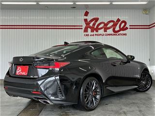 2024 LEXUS RC RC300 F Sport, 3-eye LED headlights, sunroof, orange calipers, 19-inch alloy wheels, factory navigation system. photo 2