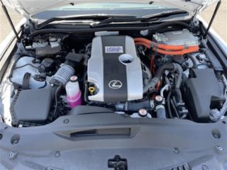 2022 LEXUS IS 300h F Sport photo 3