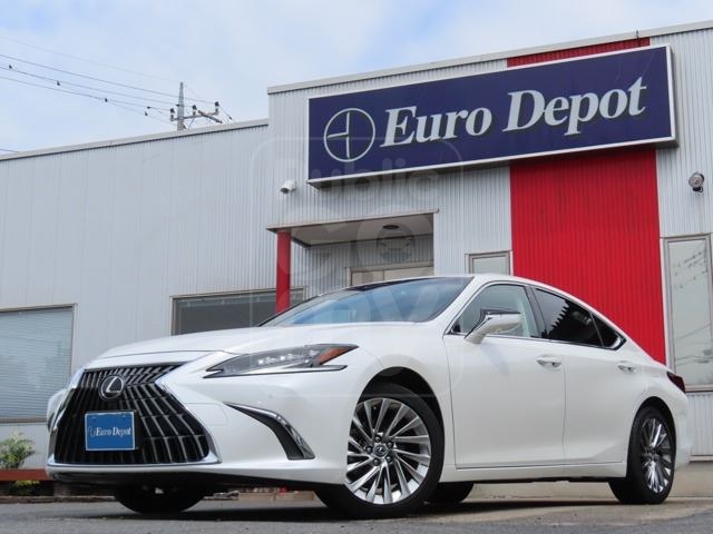 2023 LEXUS ES 300h Version L, 1 Owner, Black Leather, Sunroof, D-Mirror, AC1500W, Genuine 18-inch Alloy Wheels