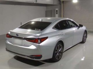 2021 LEXUS ES ES300h F Sport photo 2