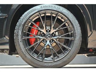 2025 LEXUS LBX Morizo ​​RR 4WD photo 2