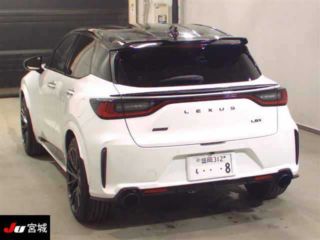 2025 LEXUS LBX 4WD Morizo ​​RR photo 2