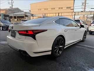 2023 LEXUS LS LS500h “F SPORT” photo 5