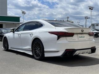 2021 LEXUS LS 500h F Sport photo 2