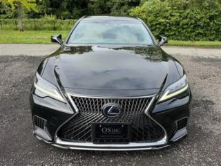 2021 LEXUS LS 500h Executive photo 2