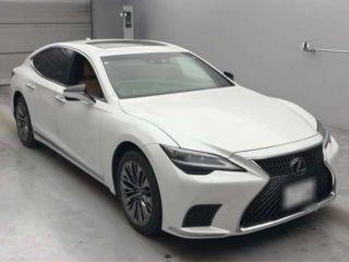 2023 LEXUS LS LS500h Version L photo 3