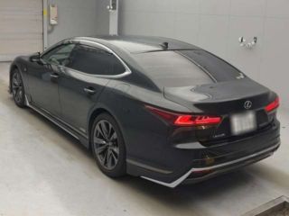 2021 LEXUS LS LS500h F Sport photo 4
