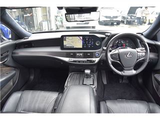 2021 LEXUS LS LS500h Executive Advanced Drive photo 3
