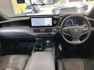 2023 LEXUS LS 500h EXECUTIVE AdvancedDrive 4WD photo 3