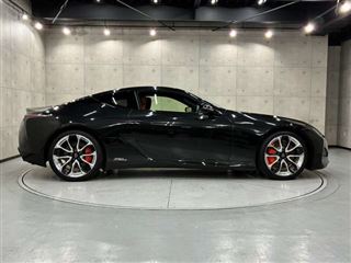 2022 LEXUS LC 500h L Package photo 2