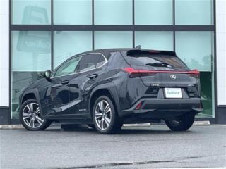 2021 LEXUS UX 300e Version L photo 2