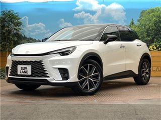 2025 LEXUS LBX cool