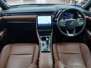 2024 LEXUS LBX LBX “Relax” photo 3