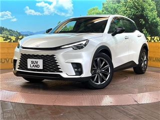 2025 LEXUS LBX elegant