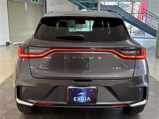 2025 LEXUS LBX elegant photo 4