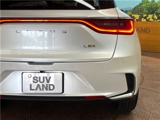 2025 LEXUS LBX elegant photo 5