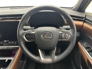 2024 LEXUS LBX relax photo 3