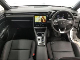 2025 LEXUS LBX active photo 3