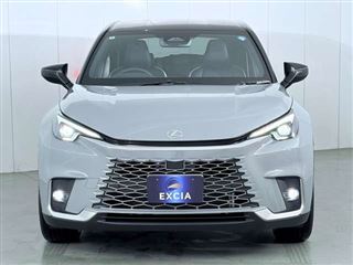 2024 LEXUS LBX Bespoke-built E-Four 4WD photo 3