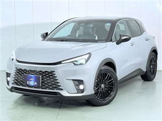 2024 LEXUS LBX Bespoke-built E-Four 4WD photo 4