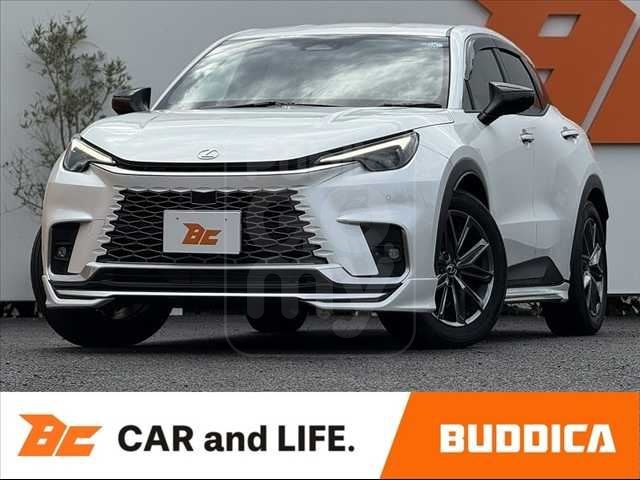2025 LEXUS LBX Hybrid Elegant ★ 4WD ★ Modellista Aero ★ Optional Aluminum ★
