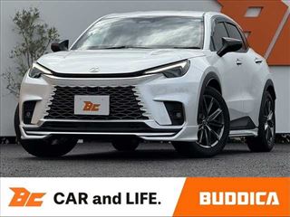 2025 LEXUS LBX Hybrid Elegant ★ 4WD ★ Modellista Aero ★ Optional Aluminum ★