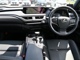 2021 LEXUS UX 200 Version C photo 3