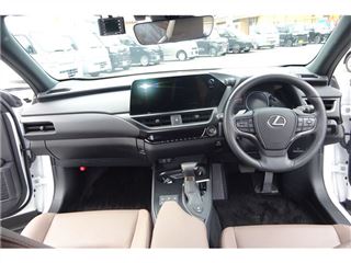 2023 LEXUS UX UX250h Special Edition Graceful Explorer photo 3