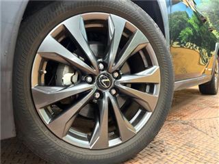 2021 LEXUS UX UX250h F Sport photo 4