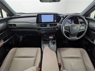 2023 LEXUS UX UX250h “Graceful Explorer” photo 2