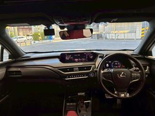 2021 LEXUS UX UX250h “F SPORT” photo 3