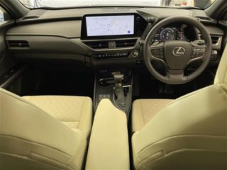 2023 LEXUS UX 250h Version L photo 4