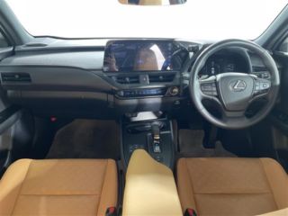 2024 LEXUS UX 300h Version L photo 4