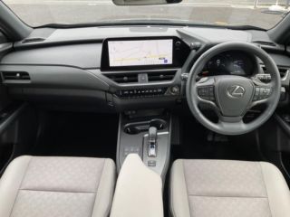 2024 LEXUS UX 2000 UX300h version L 5-door FCVT 2WD 5-seater photo 3