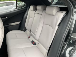 2024 LEXUS UX 2000 UX300h version L 5-door FCVT 2WD 5-seater photo 5