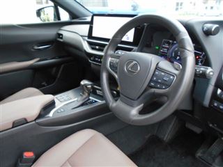 2023 LEXUS UX UX250h Graceful Explorer photo 3