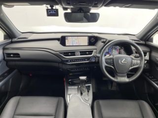 2022 LEXUS UX 250h Elegant Black 4WD photo 3