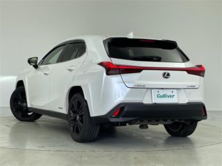 2022 LEXUS UX 250h Elegant Black 4WD photo 2