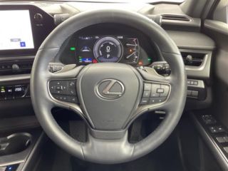 2023 LEXUS UX 250h Version C 4WD photo 4
