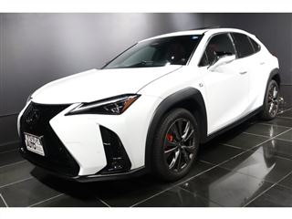 2024 LEXUS UX 300h Fスポーツ 4WD