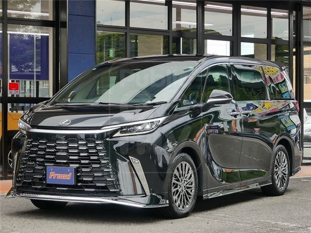 2024 LEXUS LM LM500h Version L