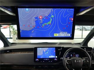 2024 LEXUS LM LM500h Version L photo 3