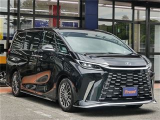 2024 LEXUS LM LM500h Version L photo 5