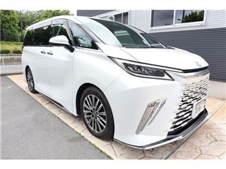 2024 LEXUS LM 500h Executive 4WD photo 5