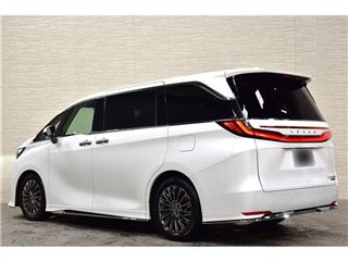2024 LEXUS LM 500h Executive photo 2