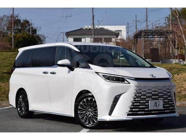2025 LEXUS LM LM500h Version L