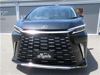 2026 LEXUS LM LM500h Version L photo 4